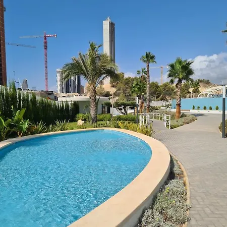 Sunset Waves 67 ベニドルム